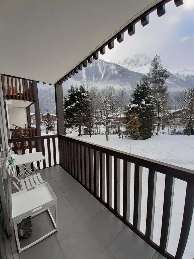 Studio Quartier Calme Centre Ville Vue Mont Blanc Chamonix Exterior foto